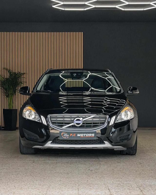 Preto Usado 2011 Volvo V60 Carrinha | € 9.450 (Preço justo) - Imagem 1/1