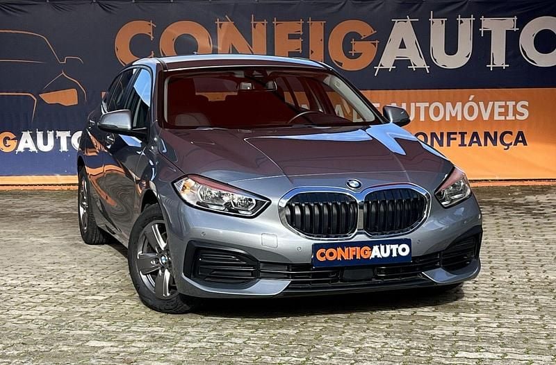 Usado BMW 116 Advantage 116 HP (85 kW) 2022 Cinza Citadino
