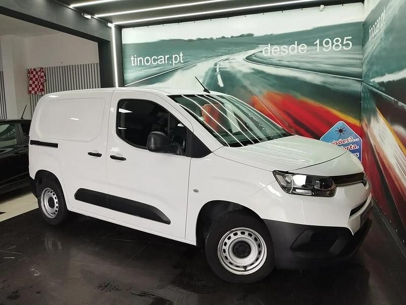 Branco Usado 2021 Toyota Proace Van | € 15.999 (Preço justo) - Imagem 1/4