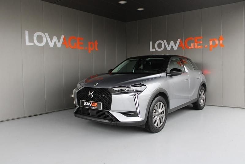 Cinzento Usado 2023 DS Automobiles DS3 Crossback E-Tense SUV | € 21.800 (Preço justo) - Imagem 1/4