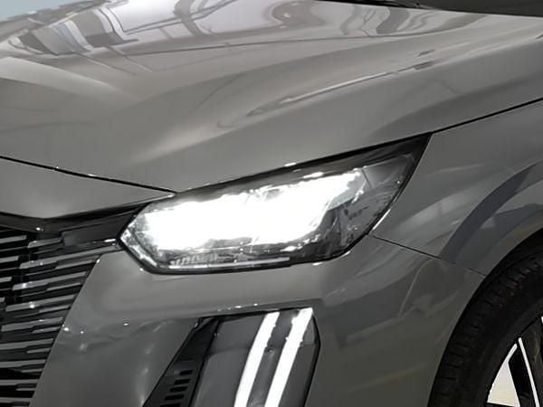 Usado Peugeot e-208 Allure 100 kW (136 HP) 2025 Cinzento Citadino