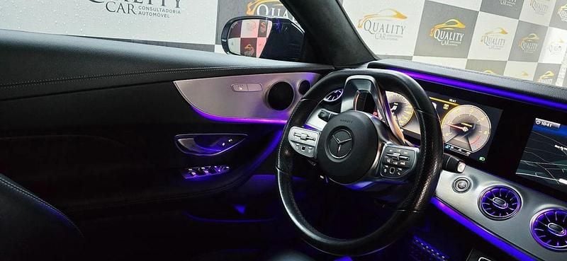 Usado Mercedes E220 AMG line 194 HP (142 kW) 2020 Cinza Citadino