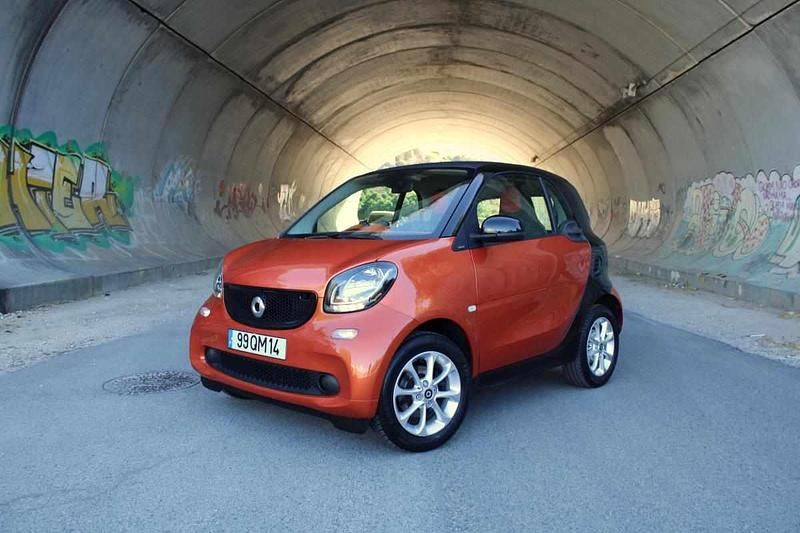 Outra Usado 2015 Smart ForTwo Coupé Coupé | € 10.690 (Preço justo) - Imagem 1/4