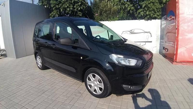 Preto Usado 2018 Ford Tourneo Courier Titanium Monovolume | € 12.750 (Super Preço) - Imagem 1/4