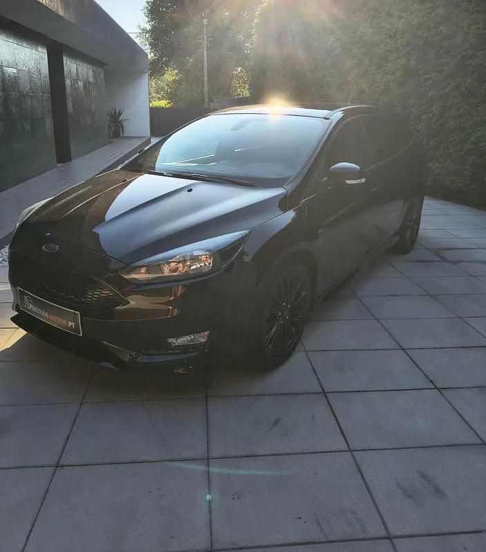 Preto Usado 2019 Ford Focus ST-Line Carrinha | € 13.900 (Preço justo) - Imagem 1/4