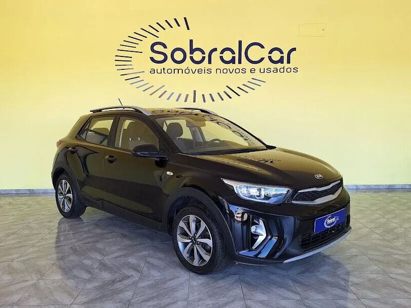 Preto Usado 2022 Kia Stonic Urban SUV | € 16.000 (Preço justo) - Imagem 1/4