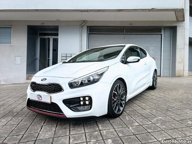 Branco Usado 2014 Kia Ceed GT 2 Coupé | € 15.000 (Super Preço) - Imagem 1/1