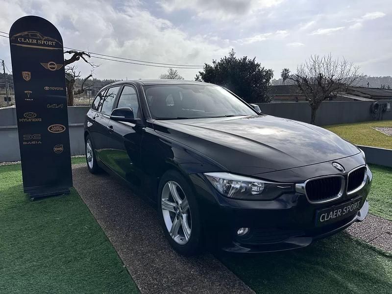 Usado BMW 320 Sport Line 184 HP (135 kW) 2013 Preto Carrinha