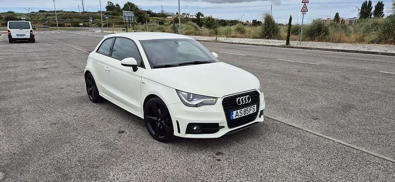 Usado 2011 Audi A1 S-Line Citadino | € 9.990 (Preço justo) - Imagem 1/4
