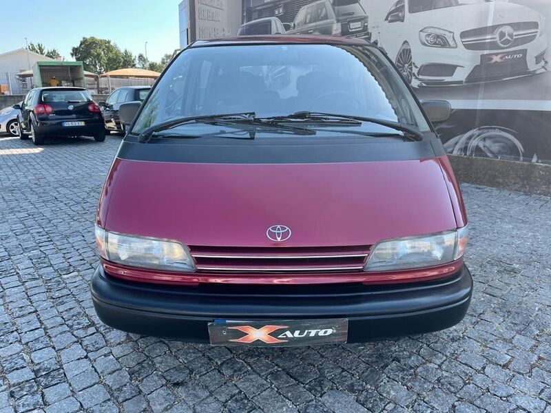Usado Toyota Previa Edition 130 HP (95 kW) 1992 Vermelho Monovolume