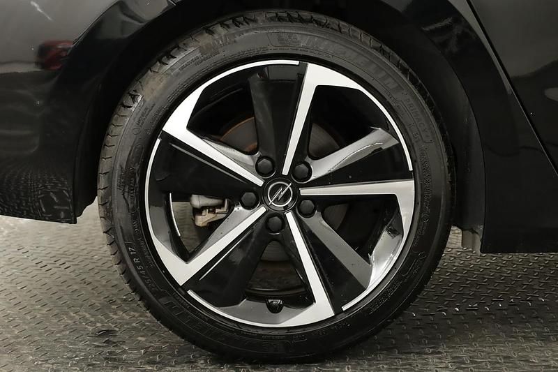 Usado Opel Astra Design & Tech 130 HP (95 kW) 2024