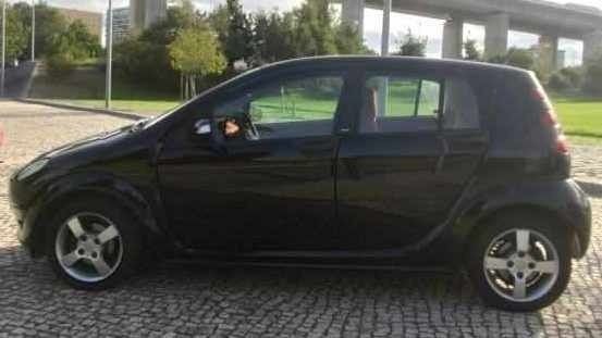 Preto Usado 2004 Smart ForFour Citadino | € 3.990 - Imagem 1/4