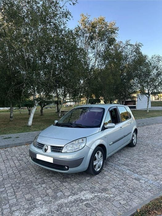 Usado 2003 Renault Scénic Monovolume | € 2.250 (Preço justo) - Imagem 1/4