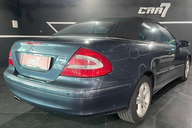 Usado Mercedes CLK200 Elegance 163 HP (119 kW) 2004 Cinza Coupé