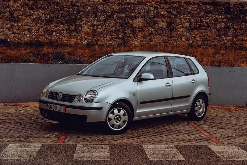 Usado 2002 VW Polo Sedan | € 2.500 (Preço justo) - Imagem 1/4