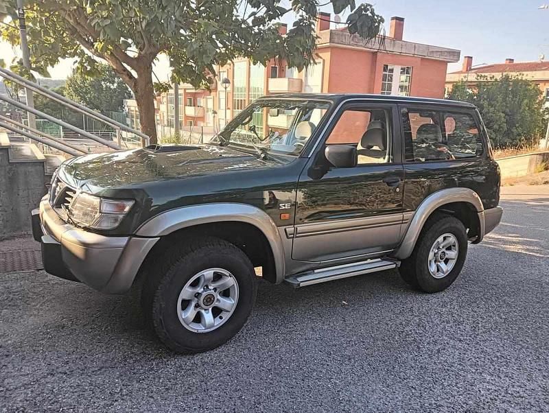 Verde Usado 1999 Nissan Patrol SUV | € 22.500 - Imagem 1/4