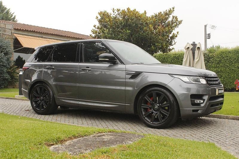 Cinza Usado 2017 Land Rover Range Rover HSE SUV | € 41.000 - Imagem 1/4