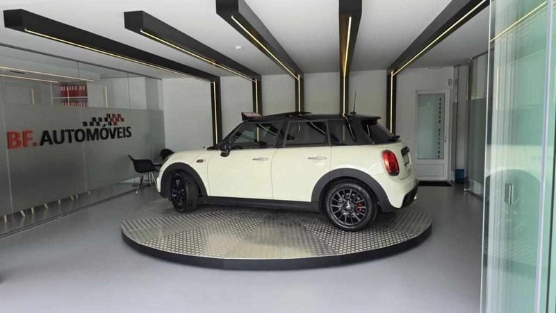Usado Mini One D 96 HP (70 kW) 2018 Branco Citadino