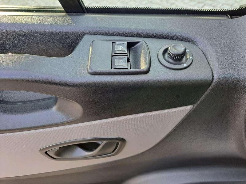 Usado Renault Trafic 95 HP (69 kW) 2019 Branco Monovolume