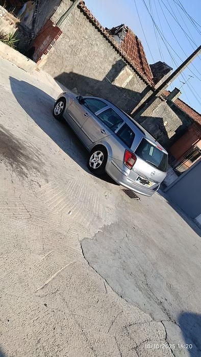 Usado 2008 Opel Astra Sedan | € 1.400 (Bom preço) - Imagem 1/4