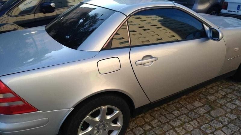 Usado Mercedes SLK200 192 HP (141 kW) 1996 Cinzento Cabrios