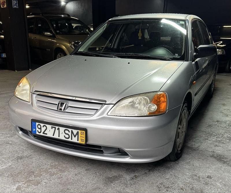 Usado Honda Civic LS 90 HP (66 kW) 2001 Sedan