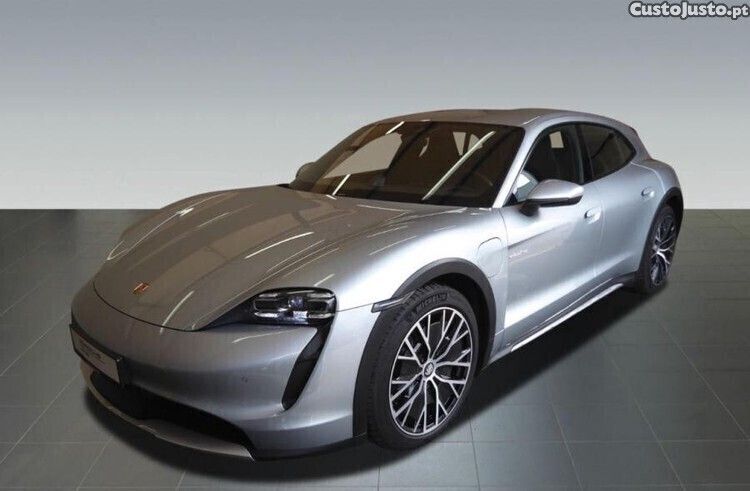 Cinza Usado 2021 Porsche Taycan Sedan | € 80.400 - Imagem 1/1