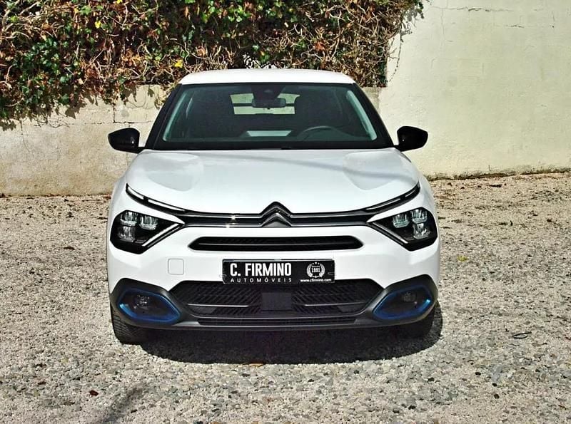 Usado Citroën e-C4 Feel 100 kW (136 HP) 2023 Branco SUV
