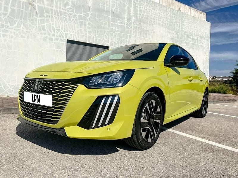 Amarelo Usado 2024 Peugeot 208 Allure Citadino | € 24.000 (Preço justo) - Imagem 1/4