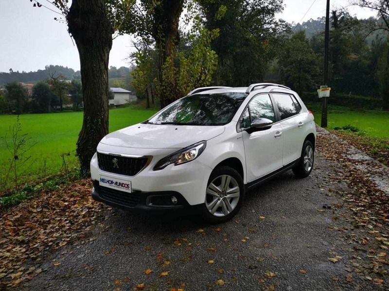 Branco Usado 2017 Peugeot 2008 Style SUV | € 13.990 (Preço justo) - Imagem 1/4