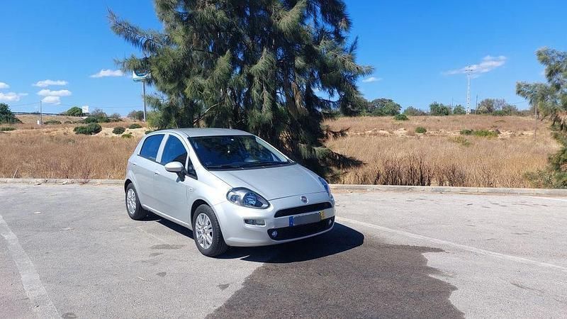 Usado 2017 Fiat Grande Punto Lounge Citadino | € 8.250 (Preço elevado) - Imagem 1/4