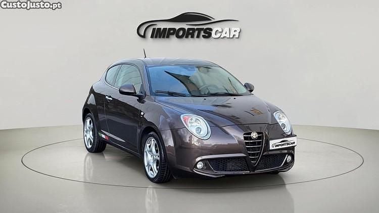 Castanho Usado 2012 Alfa Romeo MiTo Distinctive Citadino | € 7.900 (Preço justo) - Imagem 1/1