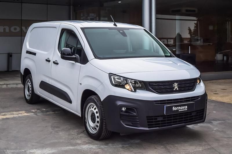 Usado Peugeot Partner 102 HP (75 kW) 2023 Branco Monovolume