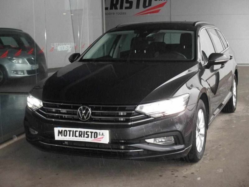 Cinzento Usado 2021 VW Passat Business Carrinha | € 25.900 (Caro) - Imagem 1/4