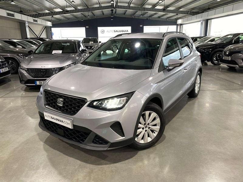 Cinza Usado 2023 Seat Arona Style SUV | € 16.900 (Preço justo) - Imagem 1/4