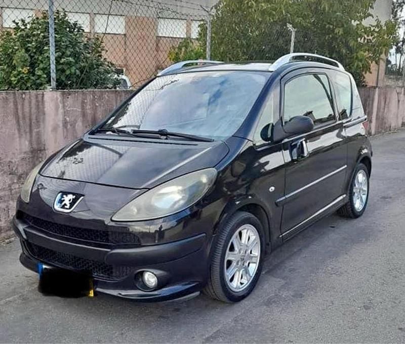 Usado Peugeot 1007 68 HP (50 kW) 2005 Monovolume