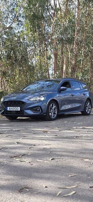 Usado 2021 Ford Focus ST-Line X Sedan | € 19.990 (Preço justo) - Imagem 1/4