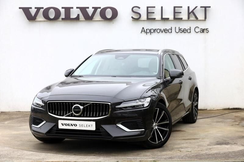 Cinzento Usado 2024 Volvo V60 Core Carrinha | € 44.800 (Bom preço) - Imagem 1/3