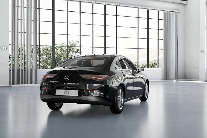 Novo Mercedes CLA250e 218 HP (160 kW) 2025 Preto Sedan
