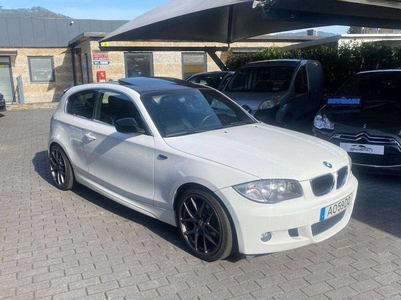 Branco Usado 2010 BMW 118 Citadino | € 12.850 (Preço elevado) - Imagem 1/4