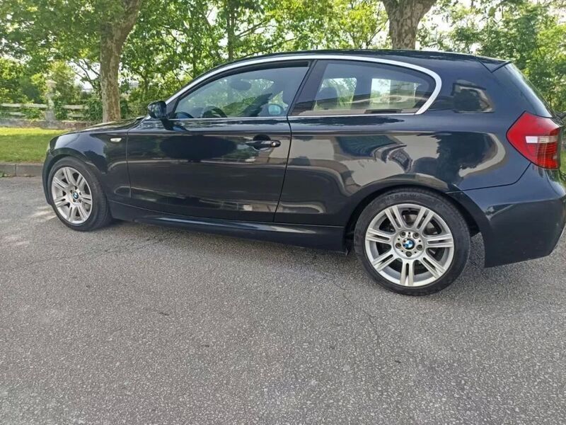 Preto Usado 2007 BMW 120 Coupé Coupé | € 7.490 (Bom preço) - Imagem 1/4
