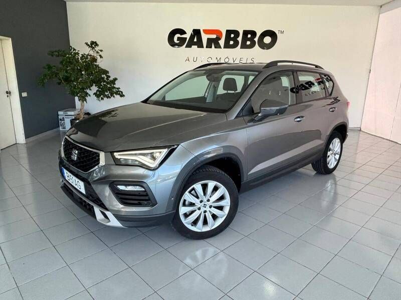 Cinza Usado 2024 Seat Ateca Style SUV | € 29.950 (Preço elevado) - Imagem 1/4