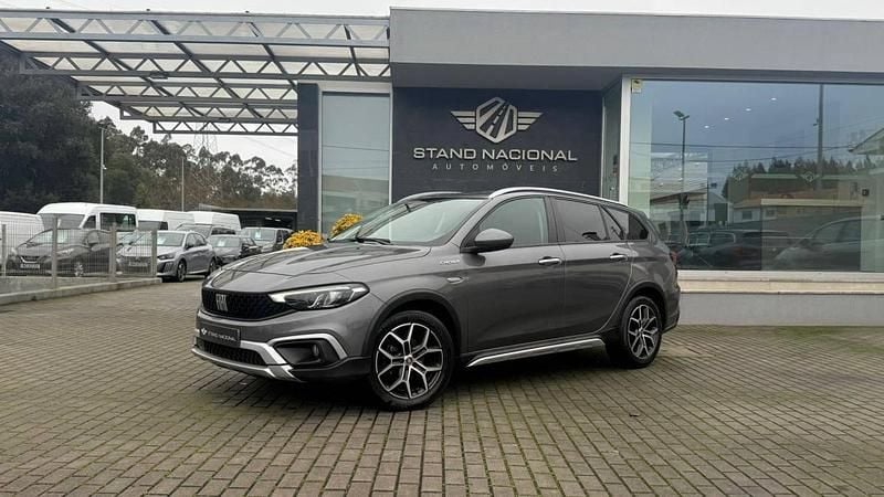 Usado Fiat Tipo Cross 101 HP (74 kW) 2022 Cinza Carrinha