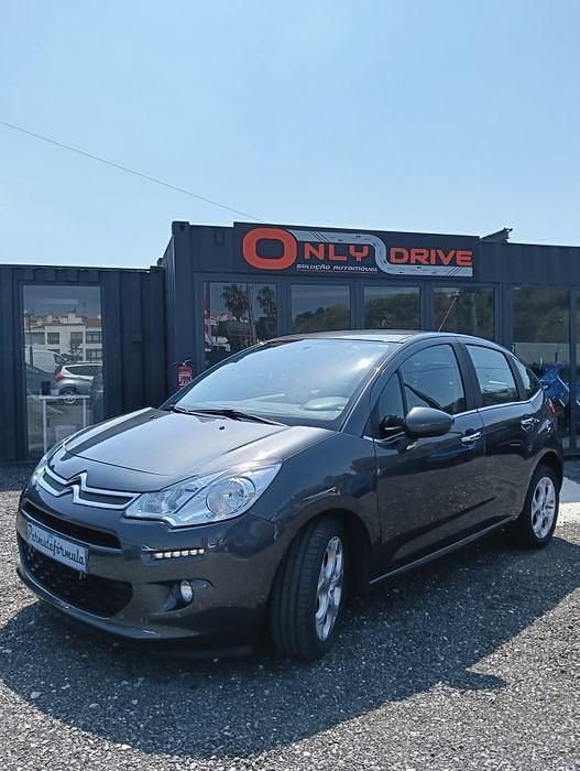 Usado 2015 Citroën C3 PureTech Citadino | € 7.650 (Preço justo) - Imagem 1/4