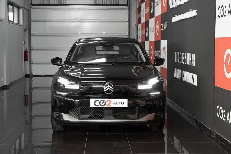 Usado Citroën C4 136 HP (100 kW) 2025 Preto SUV