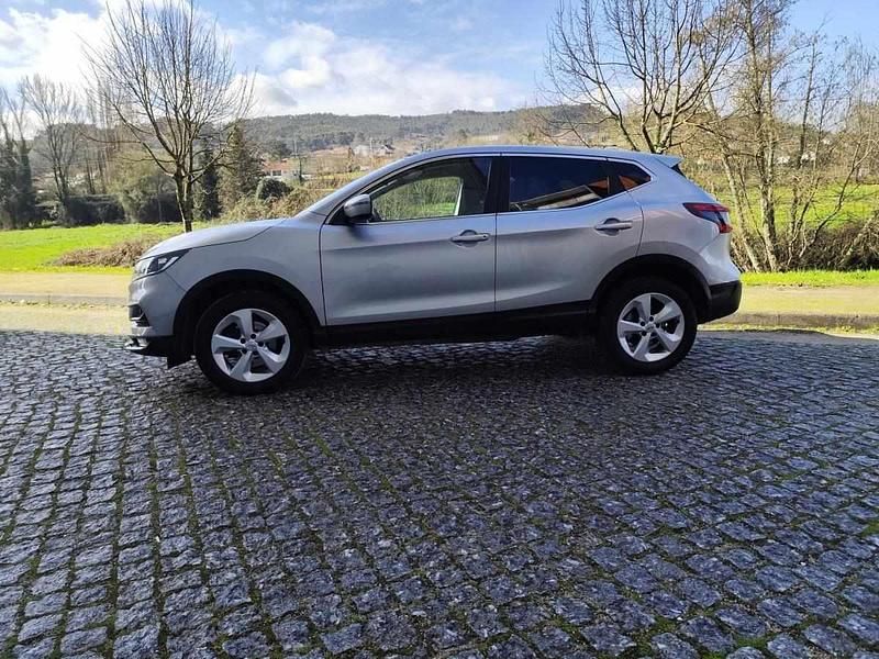 Usado Nissan Qashqai N-Connecta 115 HP (84 kW) 2018 Cinza SUV