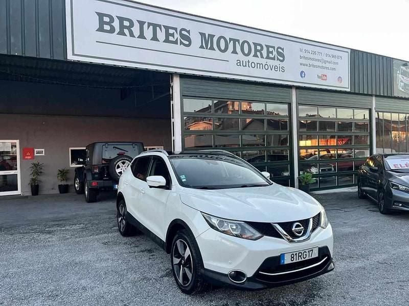 Branco Usado 2016 Nissan Qashqai SUV | € 14.750 (Preço justo) - Imagem 1/4