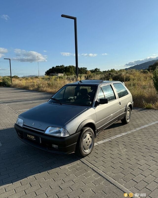 Cinza Usado 1993 Citroën AX Citadino | € 5.750 - Imagem 1/4