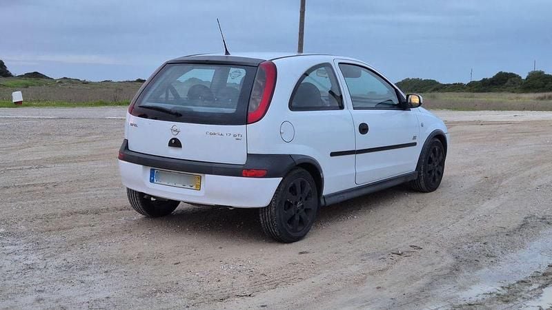 Usado Opel Corsa 85 HP (62 kW) 2001 Citadino