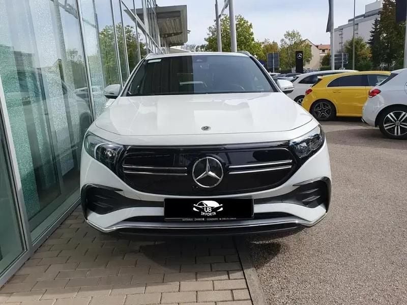 Cinzento Usado 2023 Mercedes EQA350 Progressive SUV | € 38.000 - Imagem 1/4